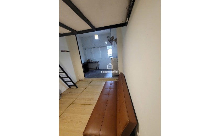 Cho thuê căn hộ chung cư ngõ 5 Láng Hạ, 50m2, 2 ngủ, 6.5 tr